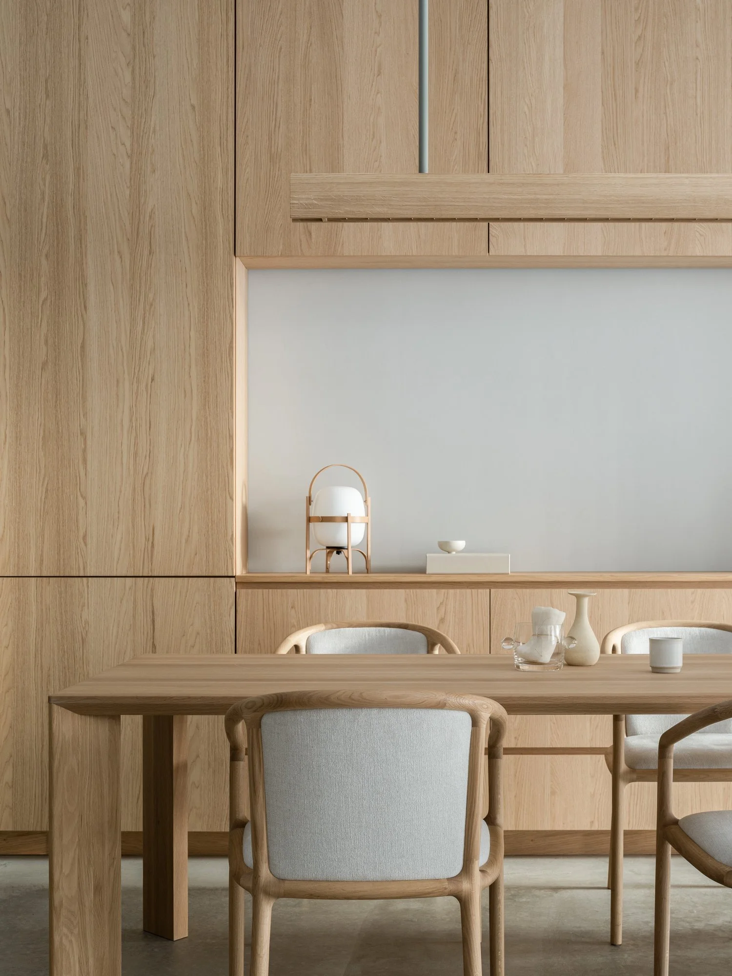 The NF-DC01 dining chair by Norman Foster for Karimoku Case